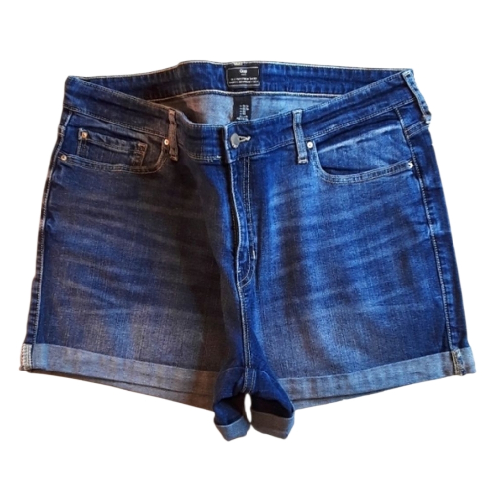 Gap Sexy Boyfriend Shorts. Women's Plus Size: Waist 18/34x03 Inseam.